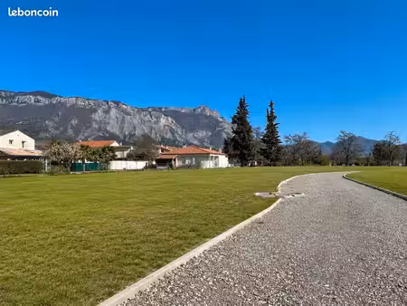 terrain 766 m² ventavon