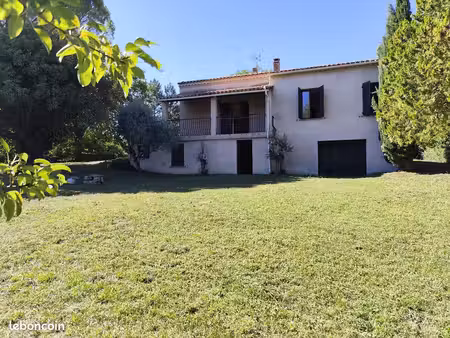 maison t6 sur 1400 m2 + garages