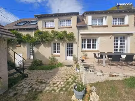 longère 5 pièces 110 m²