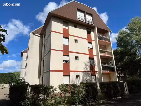 studio 1 pièce 25 m²