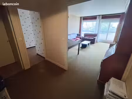 chaville carnot – 3 pièces 71 m² traversant + loggia + parking intérieur