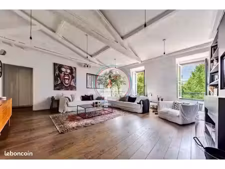 appartement 6 pièces 159 m²
