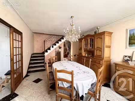 maison 7 pièces 143 m²