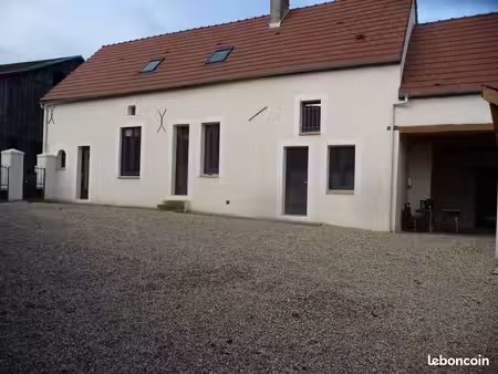 loue maison village