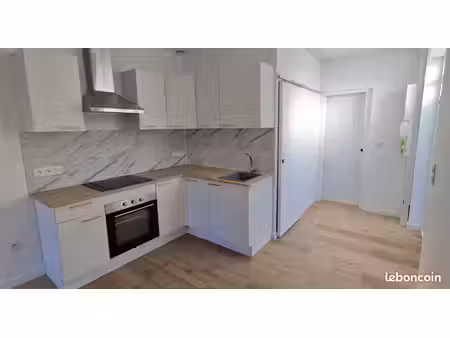 maison rénovée avec garage