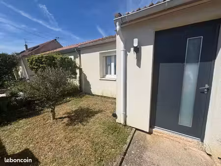 maison de plain-pied et spacieuse - 3 pièces - avec jardin sans vis-à-vis – quartier résid