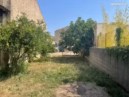 grange 2 pièces 140 m²