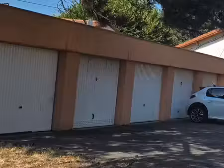 garage 17m2 tournon sud