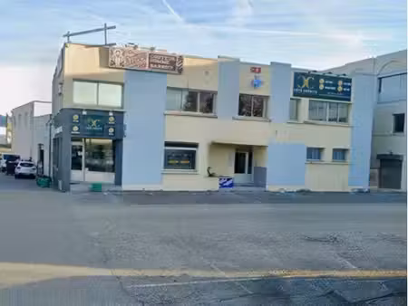local commercial / bureaux 500 m² – zone ponson-moulon aubenas – parking