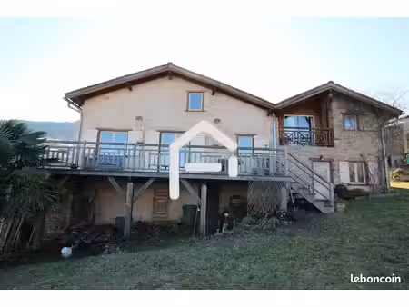 ferme 6 pièces 322 m²