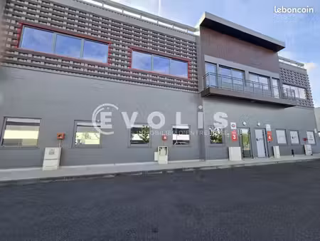 local d'activité 445 m²