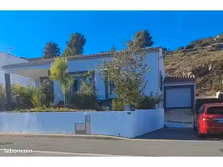 villa traditionnelle plain pied 4 faces dans les collines de narbonne