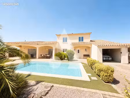 villa 5 pièces 154 m²