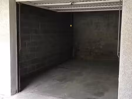 box à louer en centre ville  résidence sécurisée