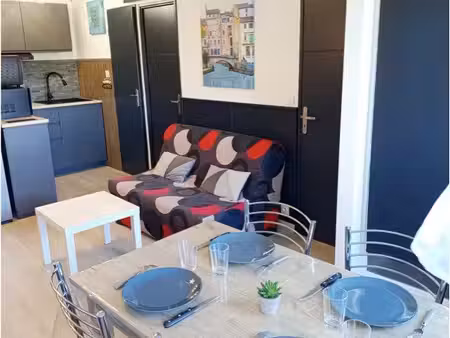 location à l’année t2 cabine meublé