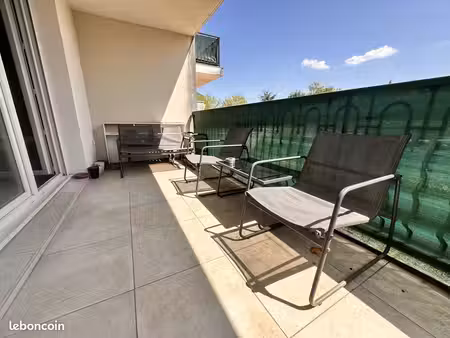studio 1 pièce 33 m²