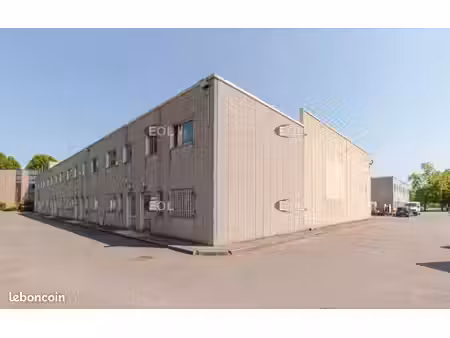 local bureaux 176 m²