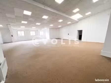 bureaux 190 m²