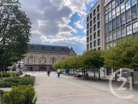bureaux 81 m²