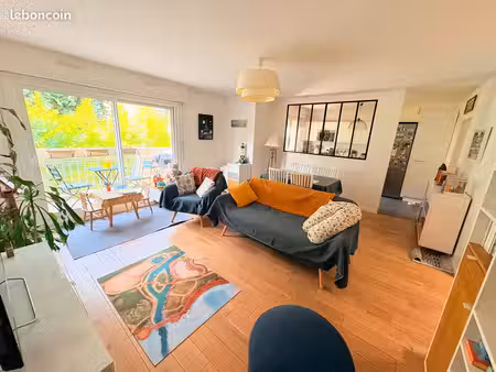 antony hyper centre – t3 traversant de 75 6 m² – calme absolu