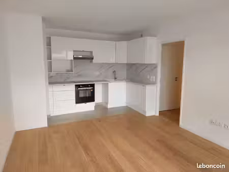 neuf * 3 pièces suresnes