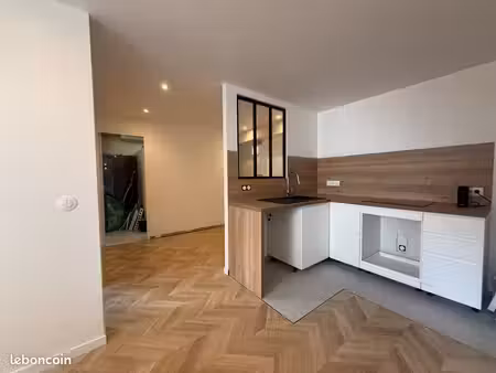 appartement f3 - rénové entièrement