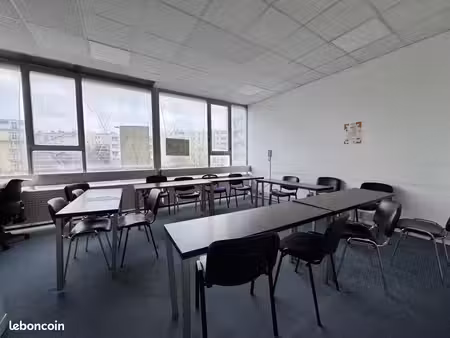 bureau 240 m²