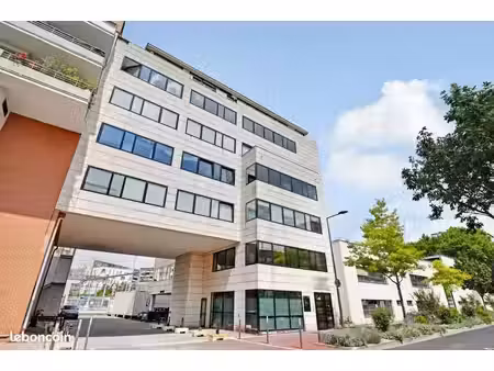 bureaux 422 m²