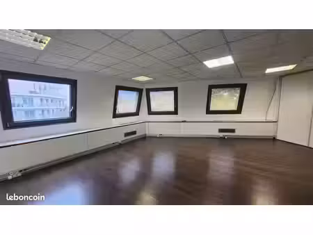 bureaux 50 m²