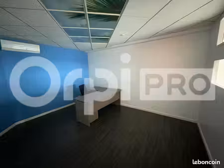 bureau 106 m²