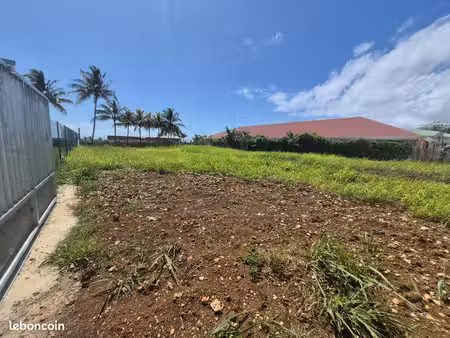 terrain 1092 m² goyave