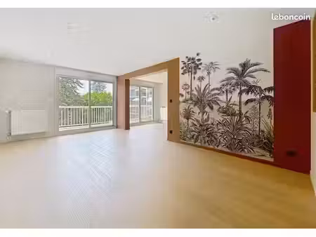 t4 de 102 m² quartier prisé hastings