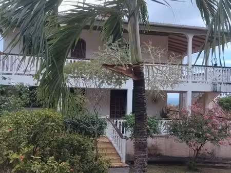à louer – grand appartement f4 de 128 m² avec vue mer – pointe-noire (guadeloupe)