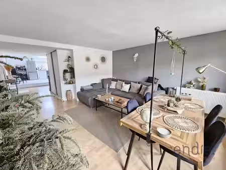 location appartement 3 pièces 77 m² à hericourt (70400)  595 €