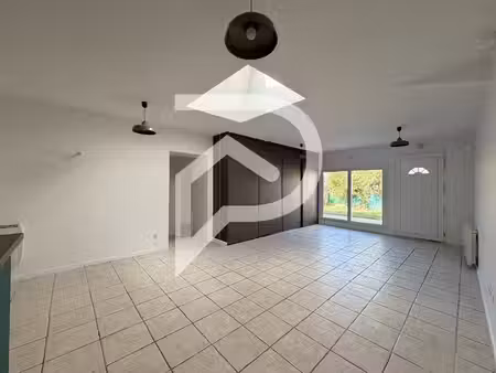 a louer jolie maison rénovée sur dreux 71 m2