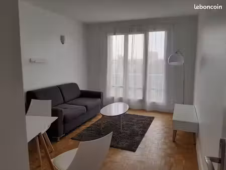 loue t2 meublé