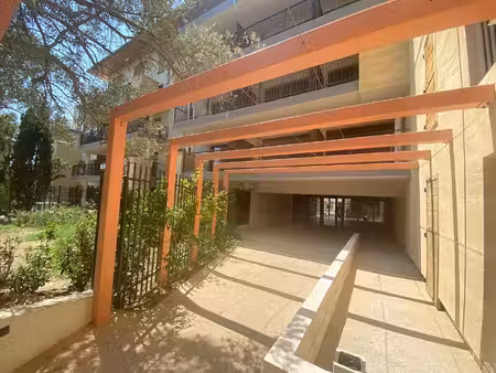 parking à louer