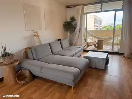 appartement à acajou