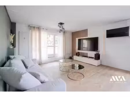 ava immobilier