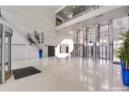 bureaux 292 m²