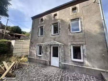 maison 175 m² massiac