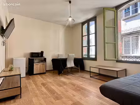 studio 1 pièce 26 m²