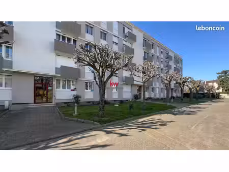 appartement 4 pièces 65 m²