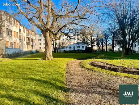 appartement 4 pièces 65 m²