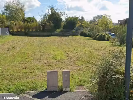 terrain 520 m² chateaubernard