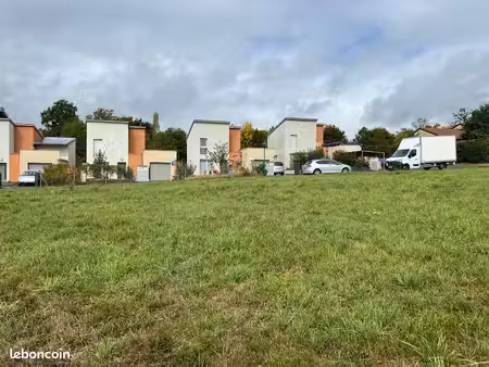 terrain 627 m² naucelles