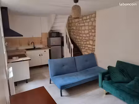 t2 meublé loué + cour privée