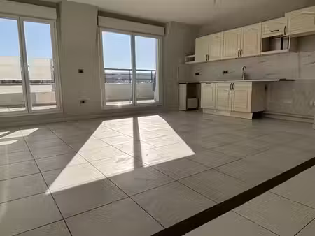 appartement 4 pièces 79 m²