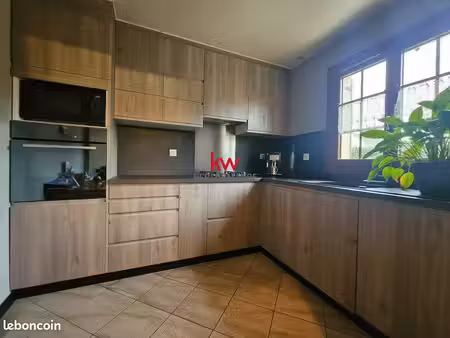 maison 5 pièces 95 m²