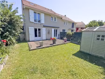 maison 5 pièces 104 m²